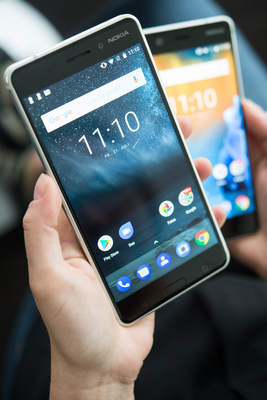 "Android puro": Los nuevos Nokia y el Motorola Z2 Play a prueba